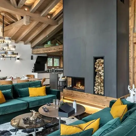 Beautiful 5-bed House In Holiday home